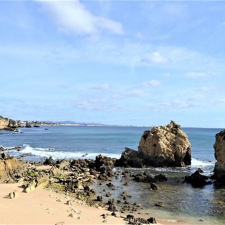 Sunny Apartment Close To The Beach Albufeira Buitenkant foto